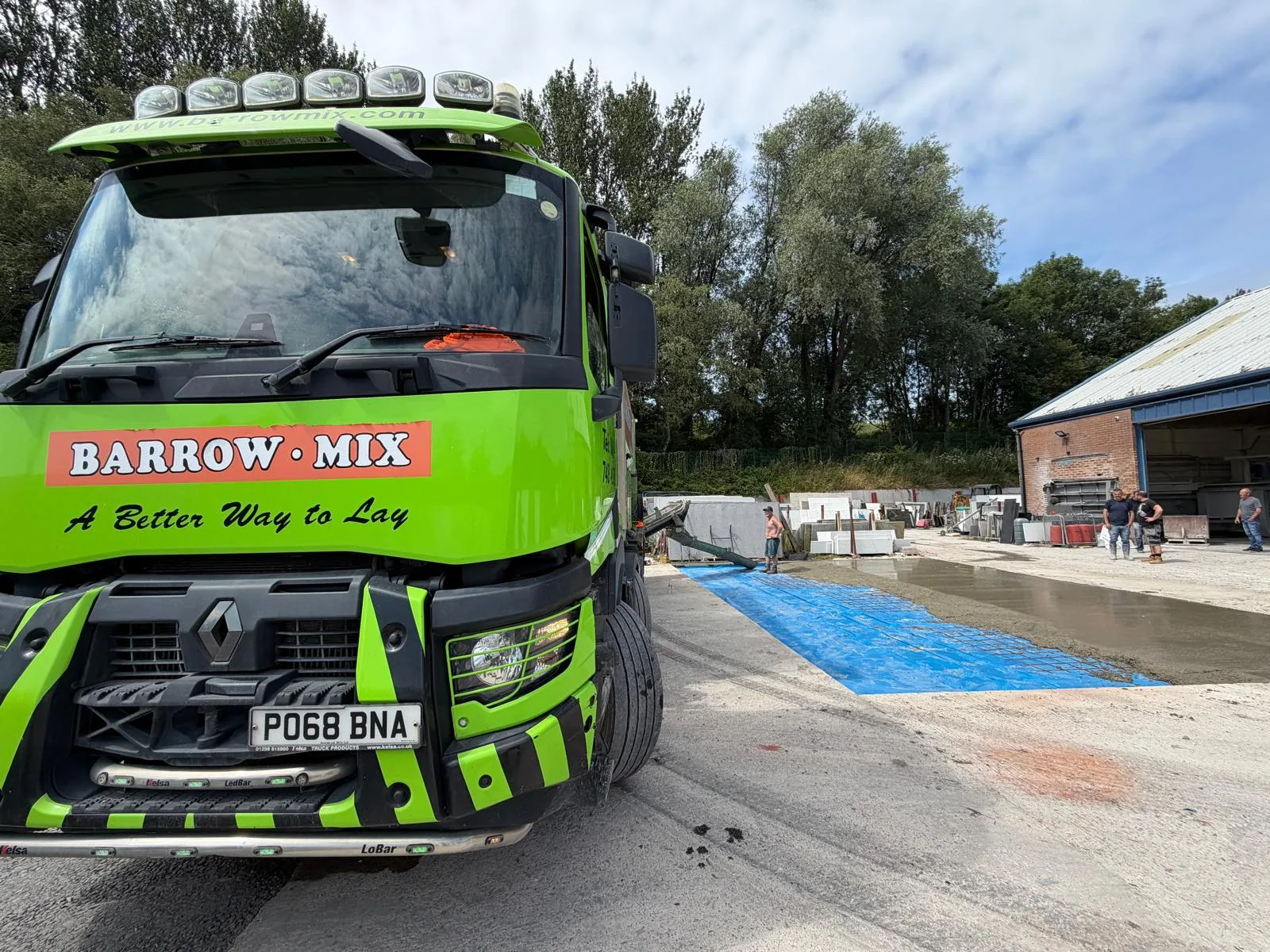 Barrow Mix volumetric wagon at Michael's Marble on a hot sunny day