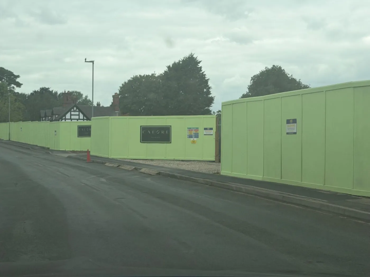 Calore Homes site hoarding at the new Thelwall housing development in Warrington